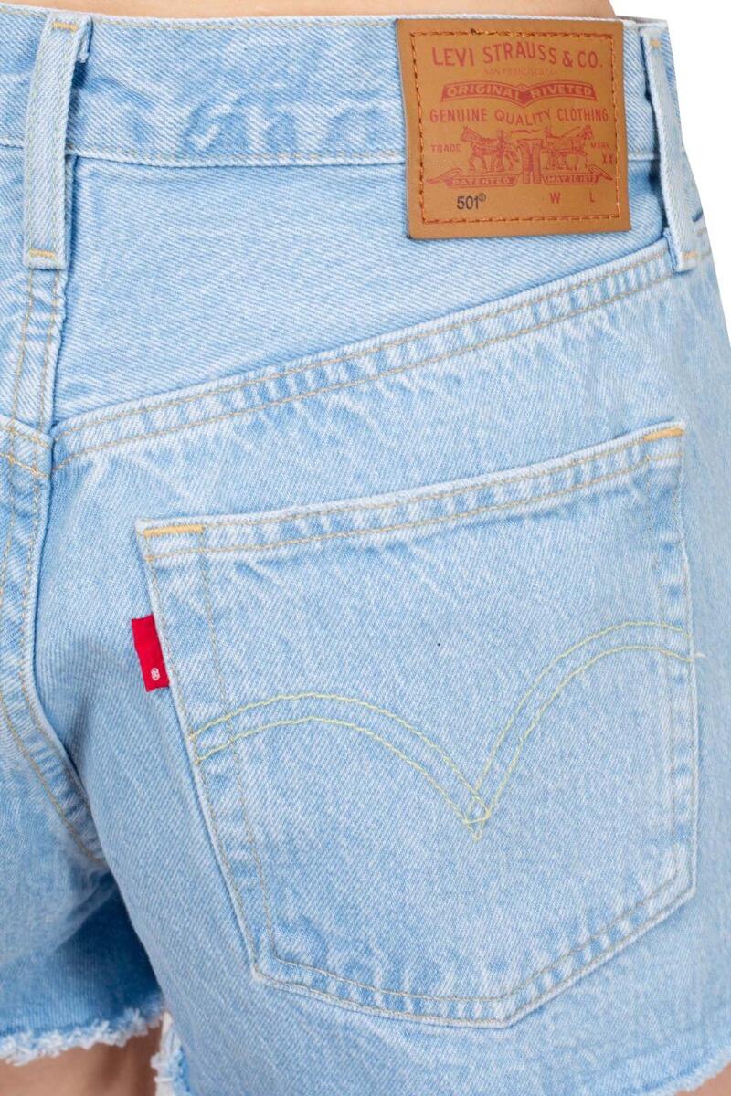 Kurze Hose für Frauen Levis 501 Blau. 4/4