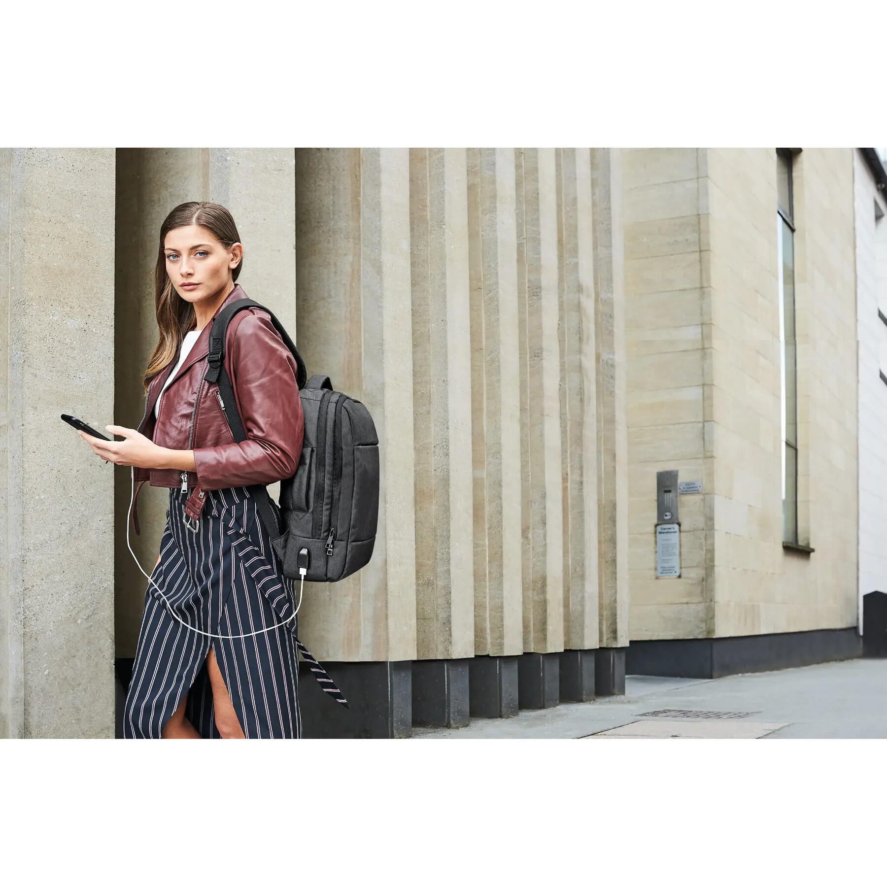 Rucksack mit USB-Ladegerät Quadra 3/3