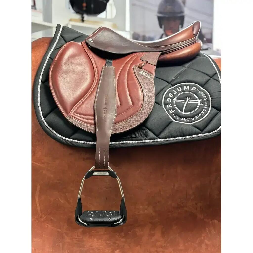 Leather stirrups for riding Freejump 40 mm