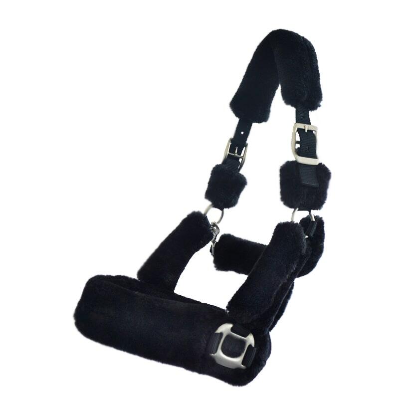 Reisehalfter für Pferde mit Teddyfleece Kavalkade 2/4