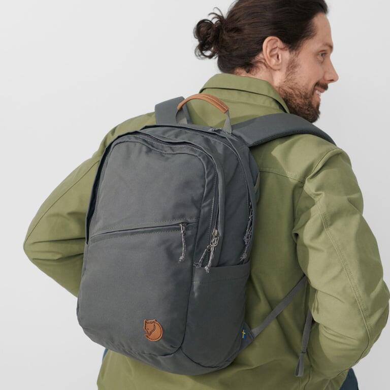 Mochila Azul Fjallraven Raven 20L Navy Sencilla y Resistente 4/7