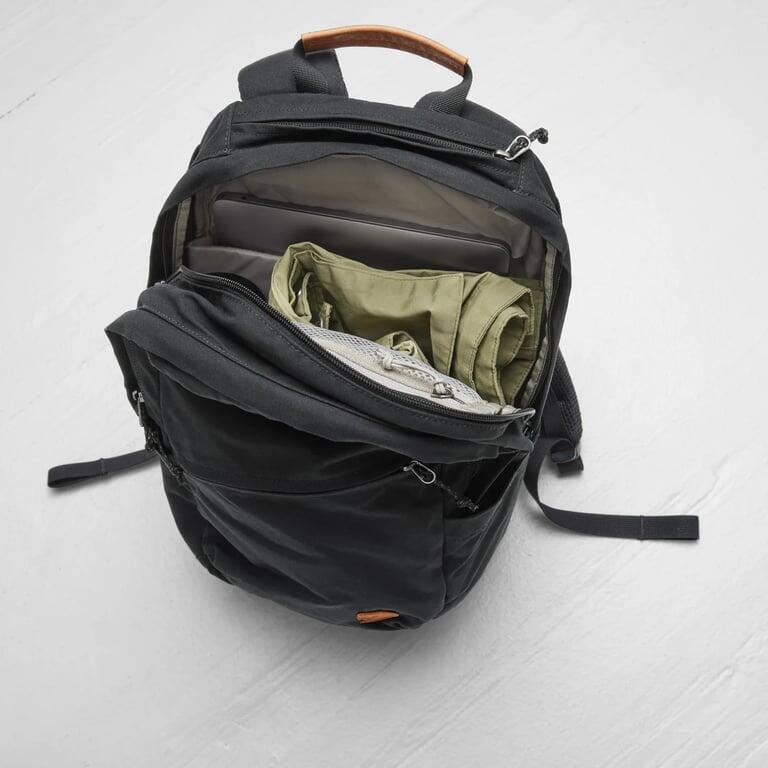 Mochila Azul Fjallraven Raven 20L Navy Sencilla y Resistente 6/7