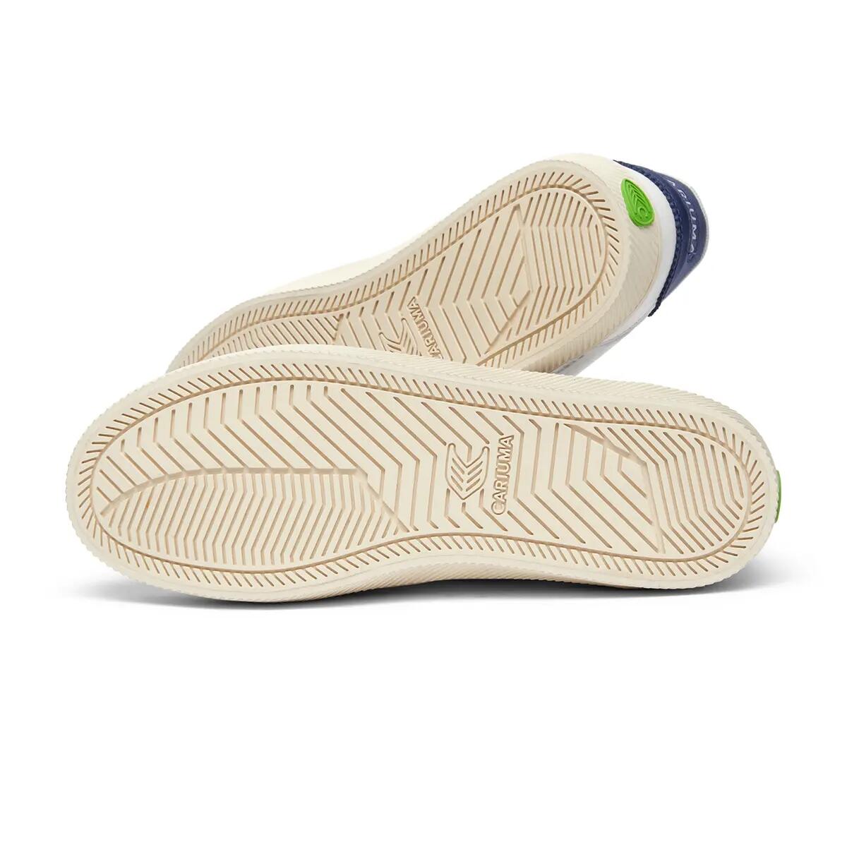 Sneakersy skórzane Cariuma TOCA Soft Grain Leather White Suede Smoke White 3/6