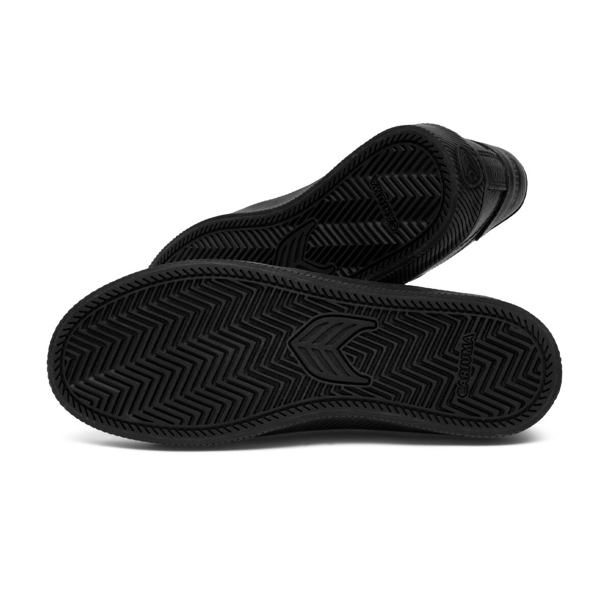Sneakersy skórzane Cariuma Salvas Pebbled Leather All Black