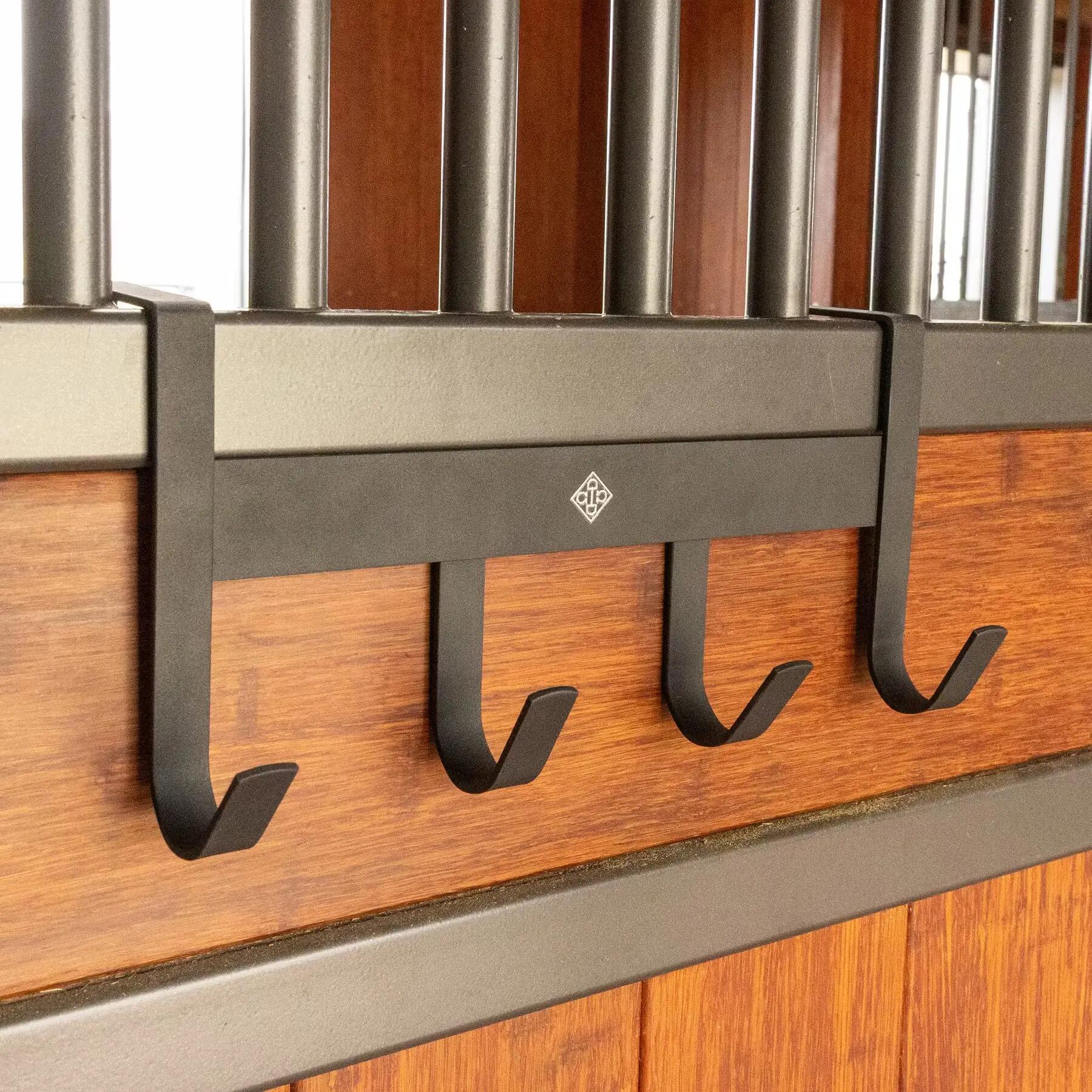 Metal riding bridle holder with 4 hooks Grooming Deluxe 3/4