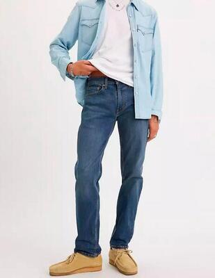 Pantaloni da uomo Levi's blu.