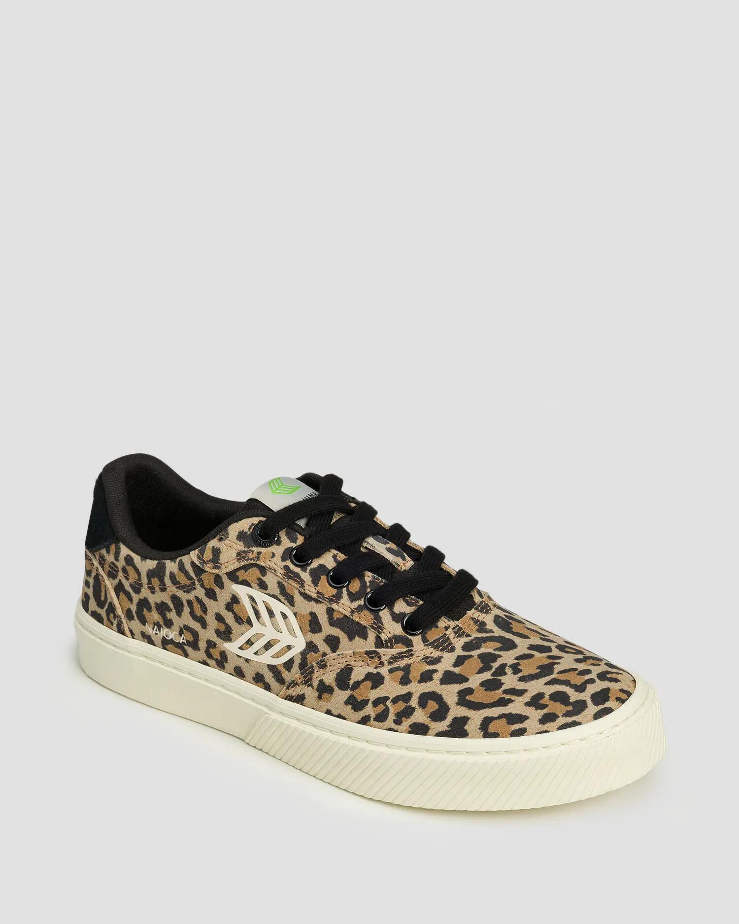 Sneakersy zamszowe Cariuma Naioca Leopard Print Suede 1/7