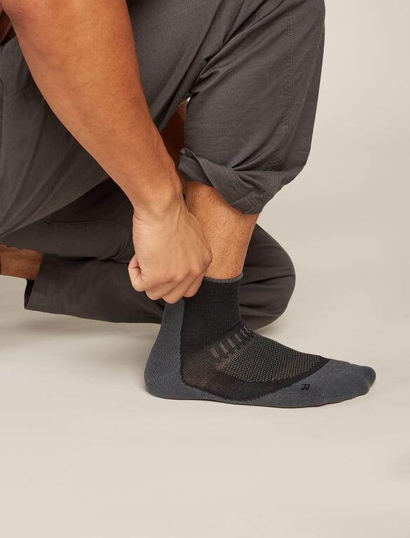 ICEBREAKER Skarpety męskie M Merino Hike+ Light Mini black/obsidian-L 3/3