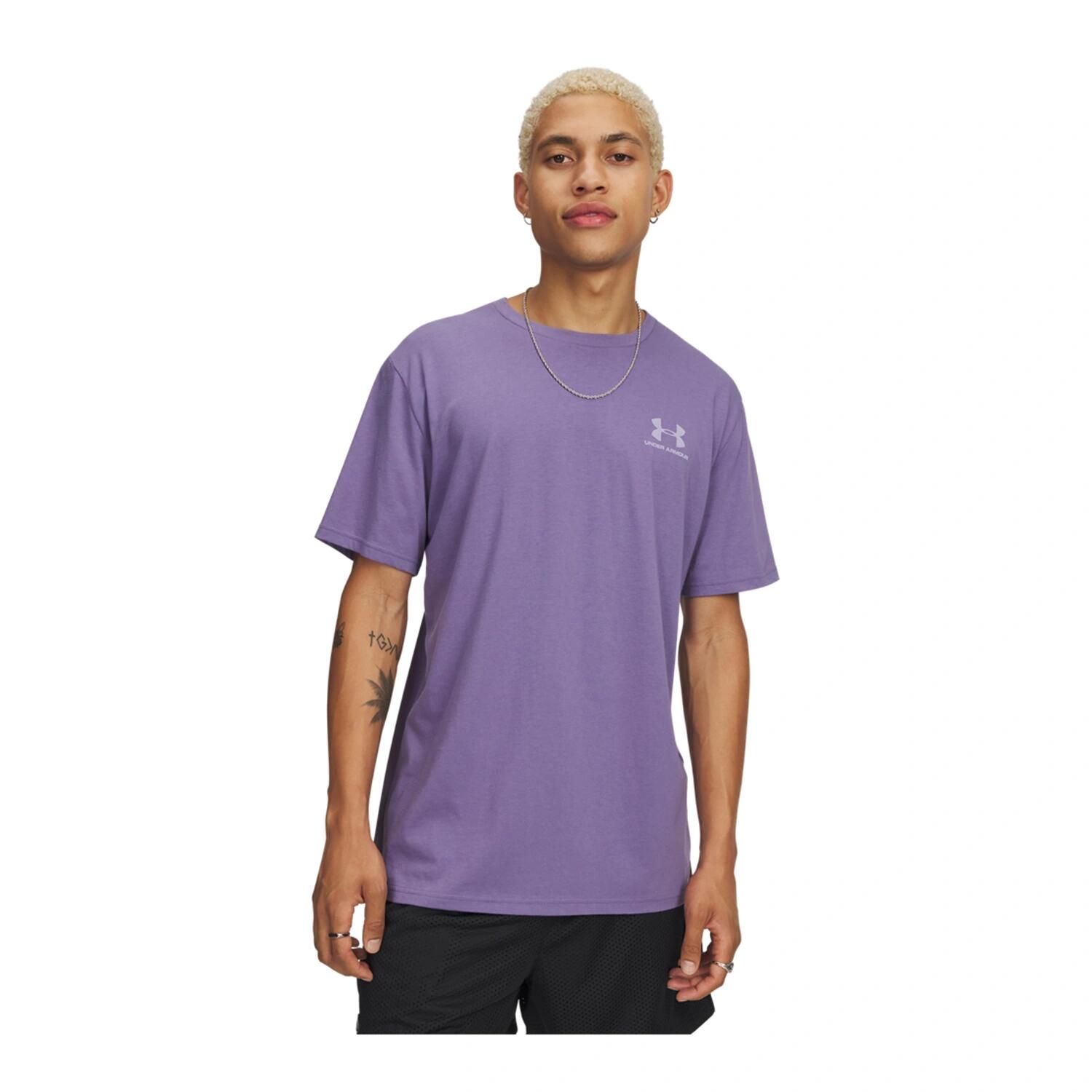 UNDER ARMOUR picture