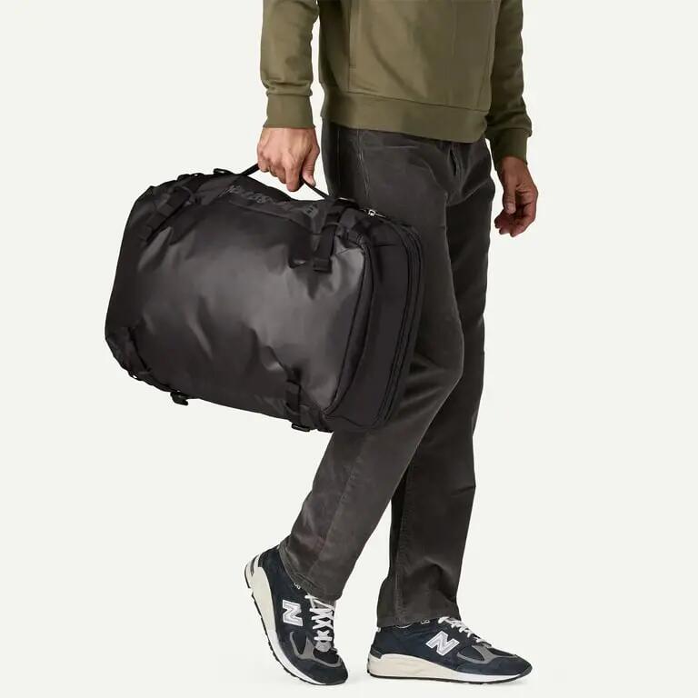 Mochila Negra Patagonia Black Hole MLC Pack 45L Black Convertible y Versátil 6/6