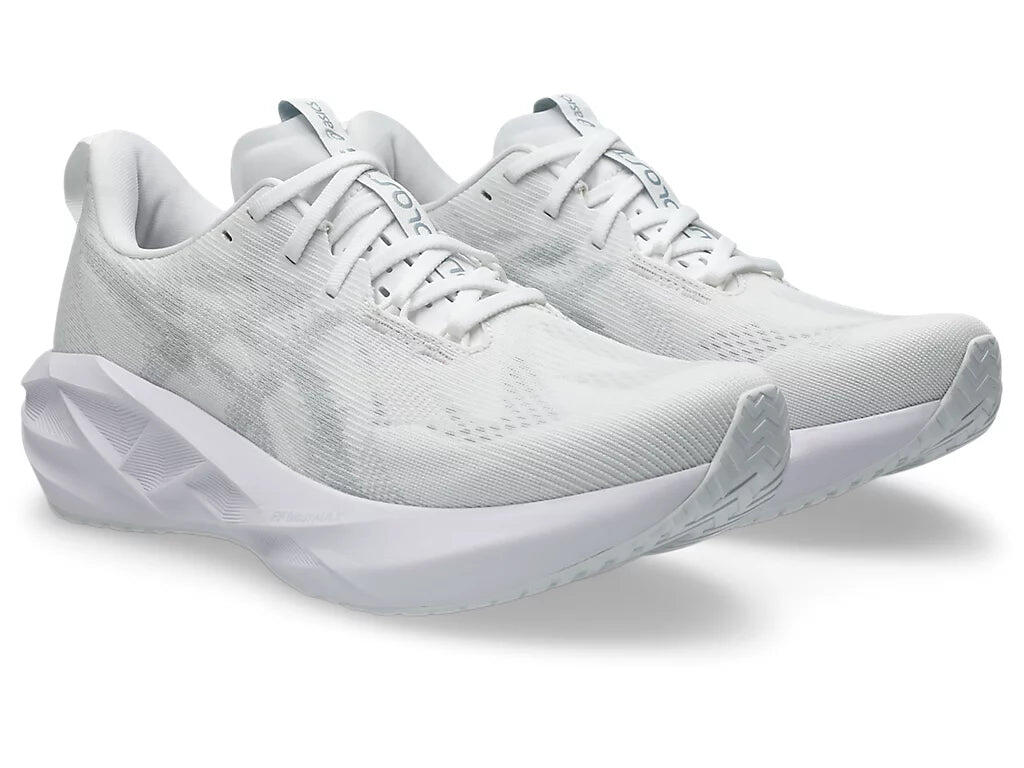 Novablast 5 Running Shoe Women's 2/5