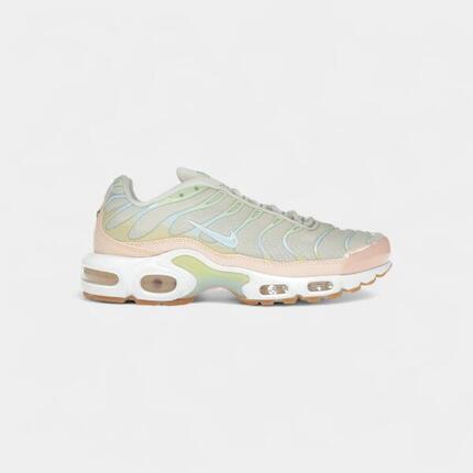 Nike Air Max Plus Crimson Tint (Women's)