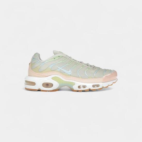 Nike Air Max Plus Crimson Tint (Women's)