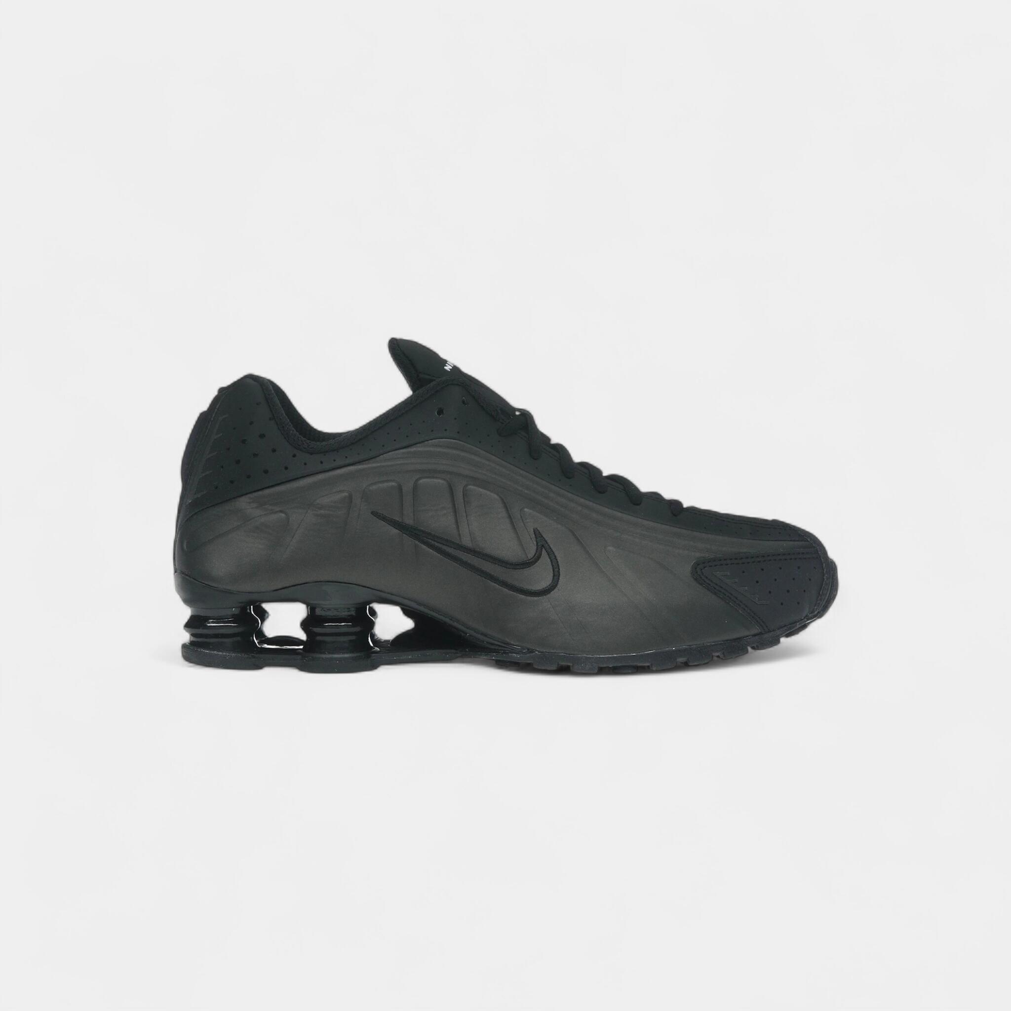 NIKE picture
