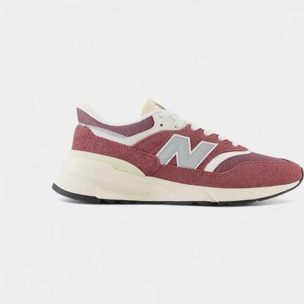 New Balance 997R Brick Red