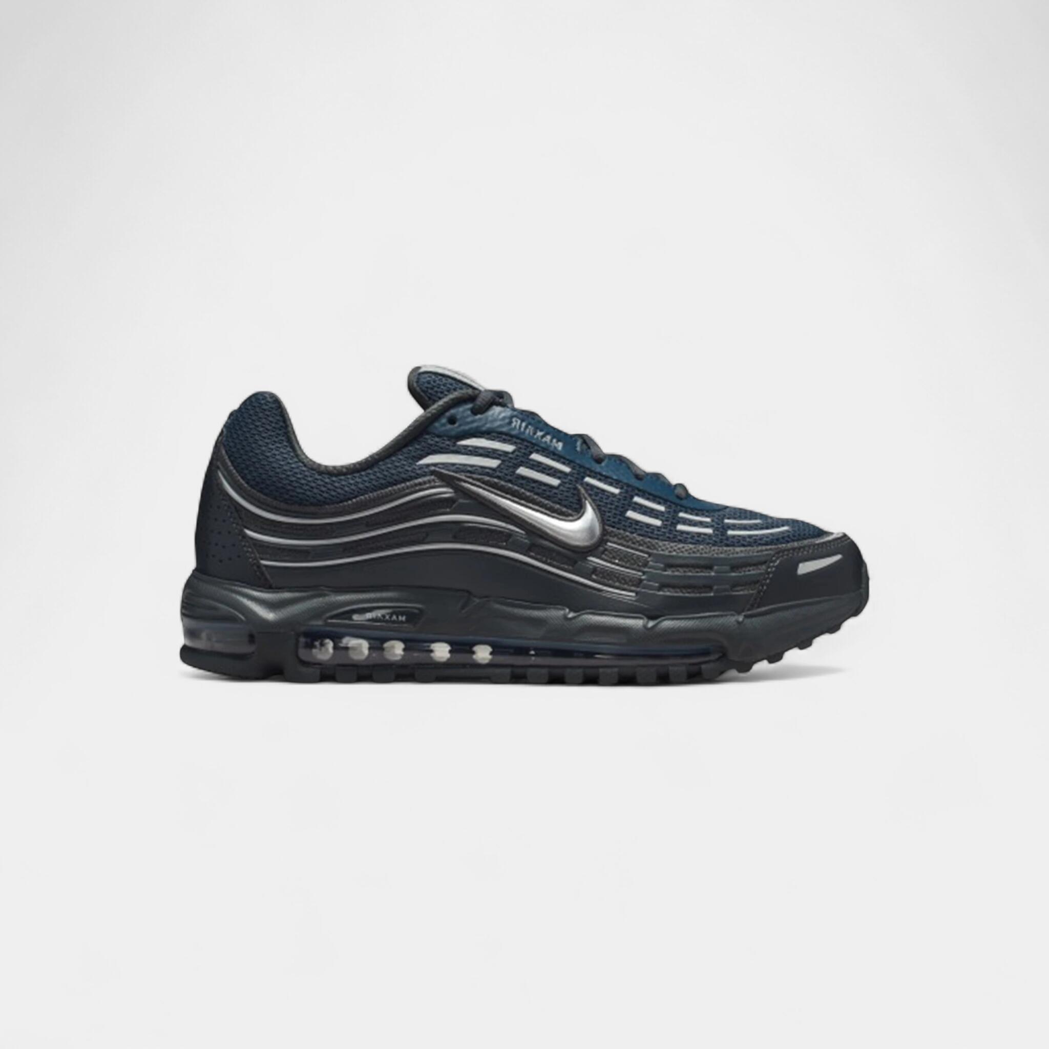 NIKE picture