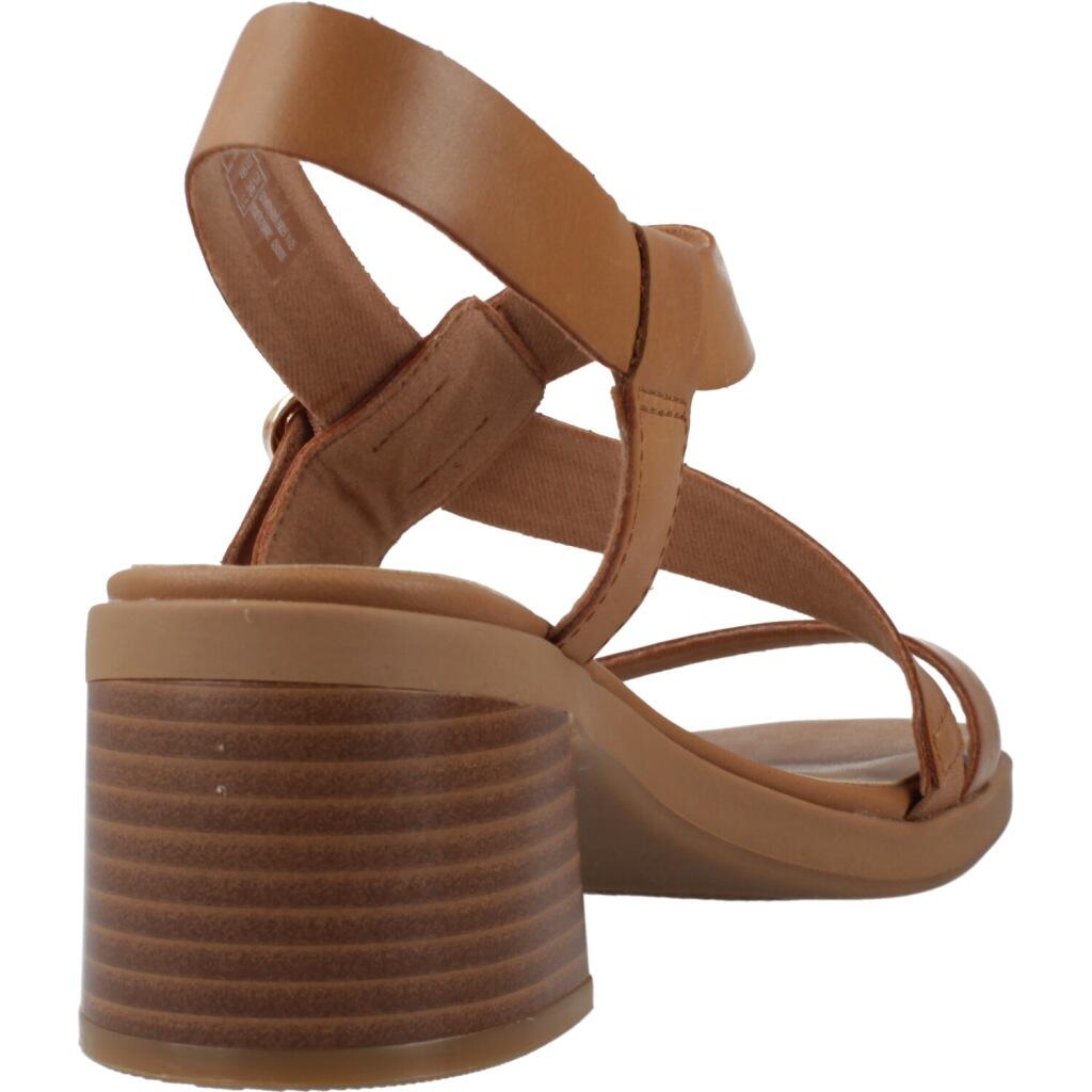 Sandały CLARKS 26186895C Brązowy 3/5
