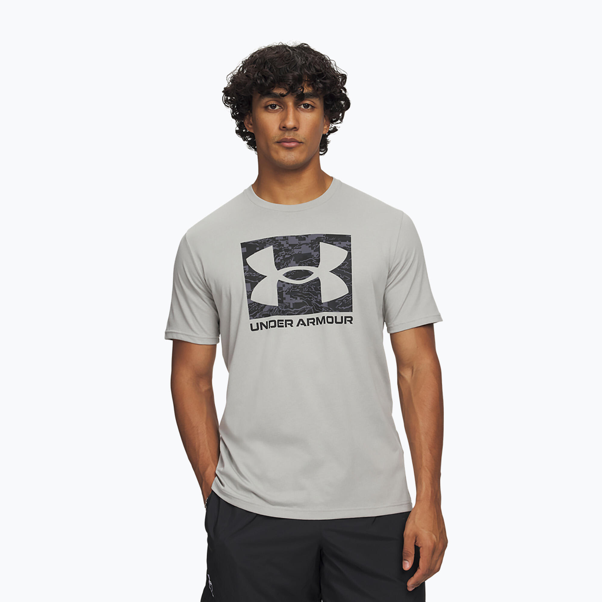 UNDER ARMOUR picture
