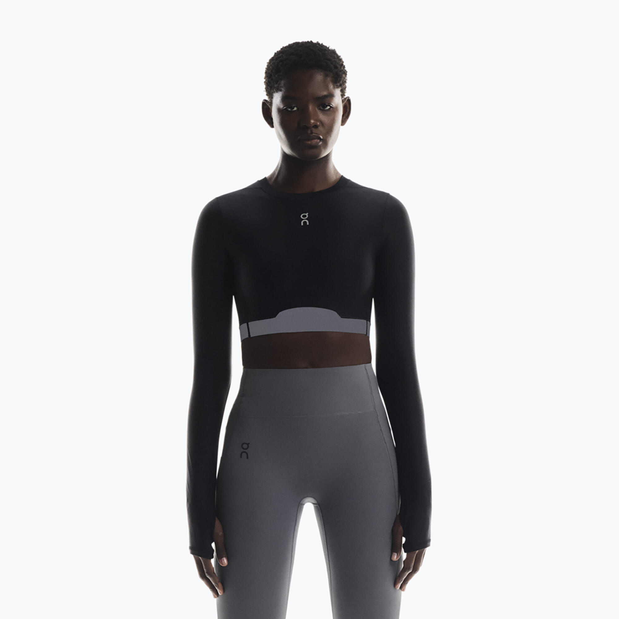 T-shirt d'entraînement manches longues femme On Train Crop noir 1/7