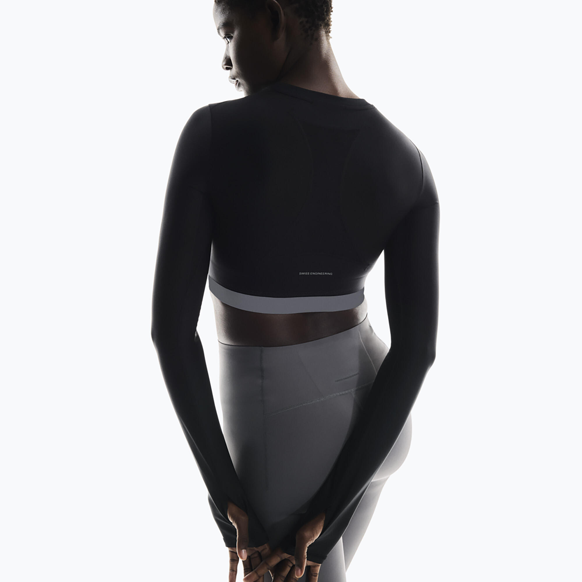 T-shirt d'entraînement manches longues femme On Train Crop noir 5/7
