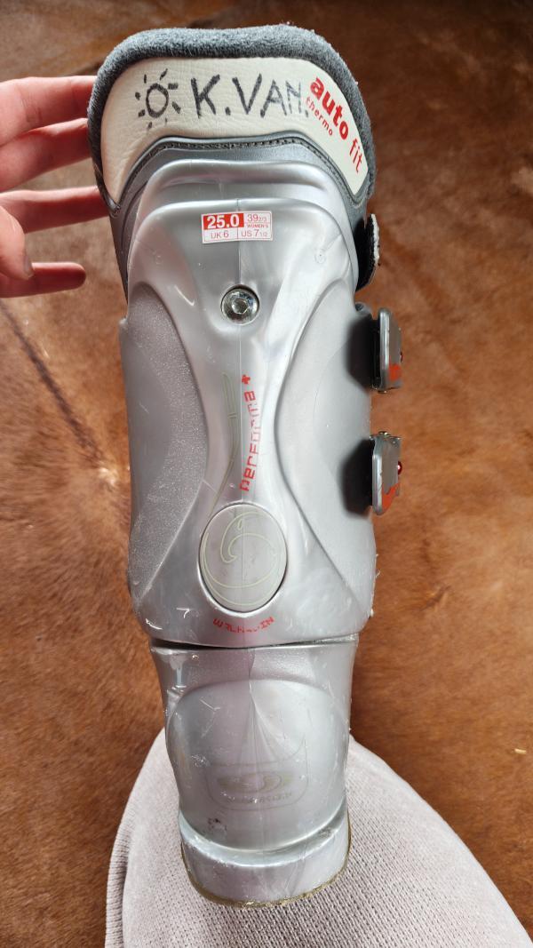 Tussen Particulieren - Skischoenen maat 25 salomon 3/6