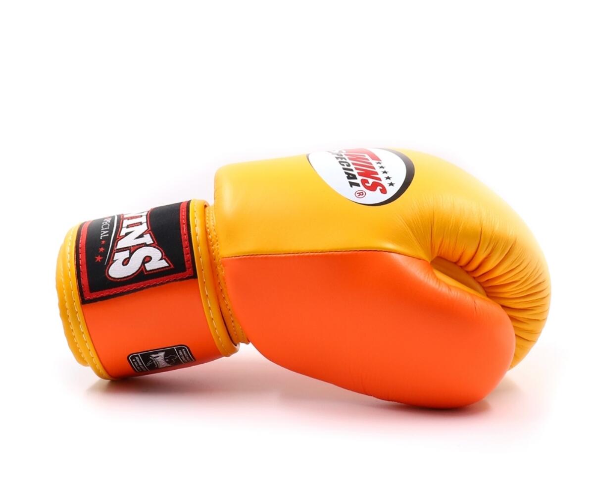 Guantes de boxeo tailandés Twins Special BGVL 3-2T 3/3