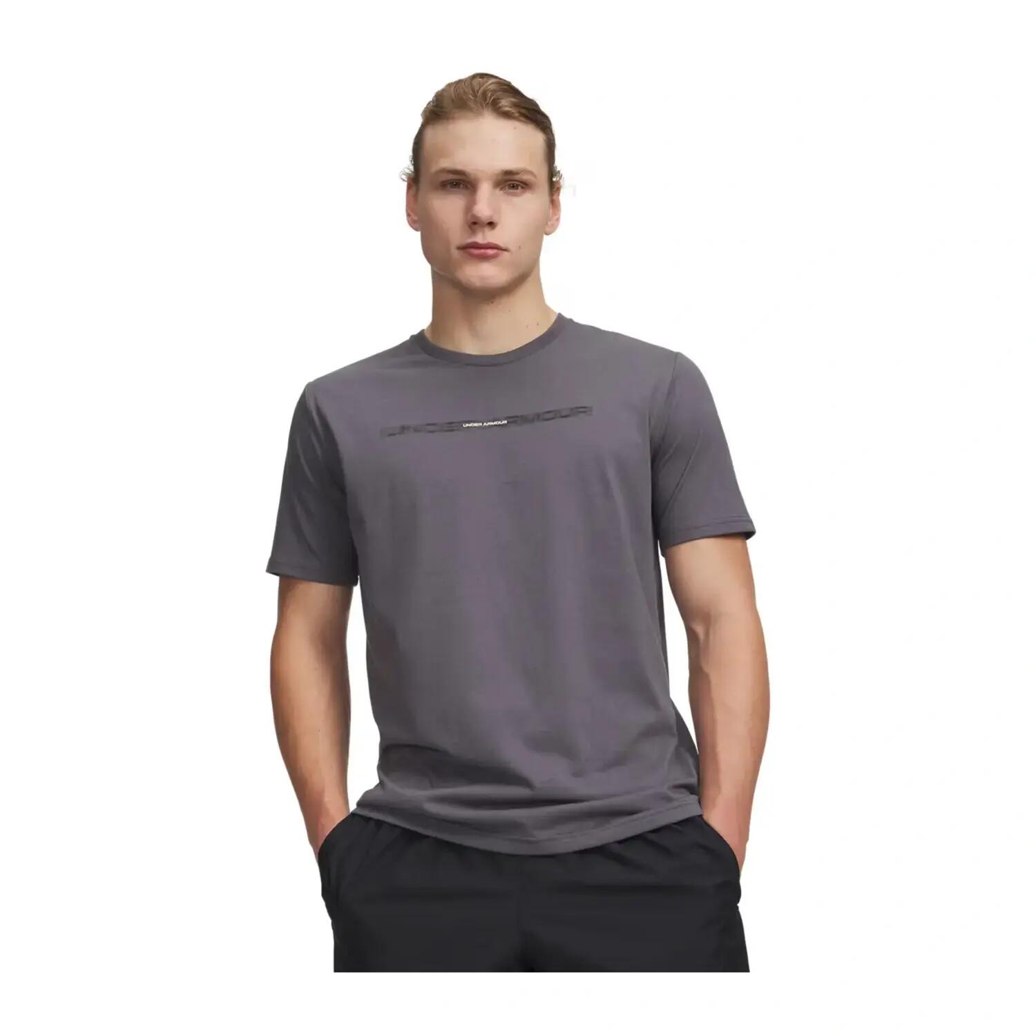 UNDER ARMOUR picture