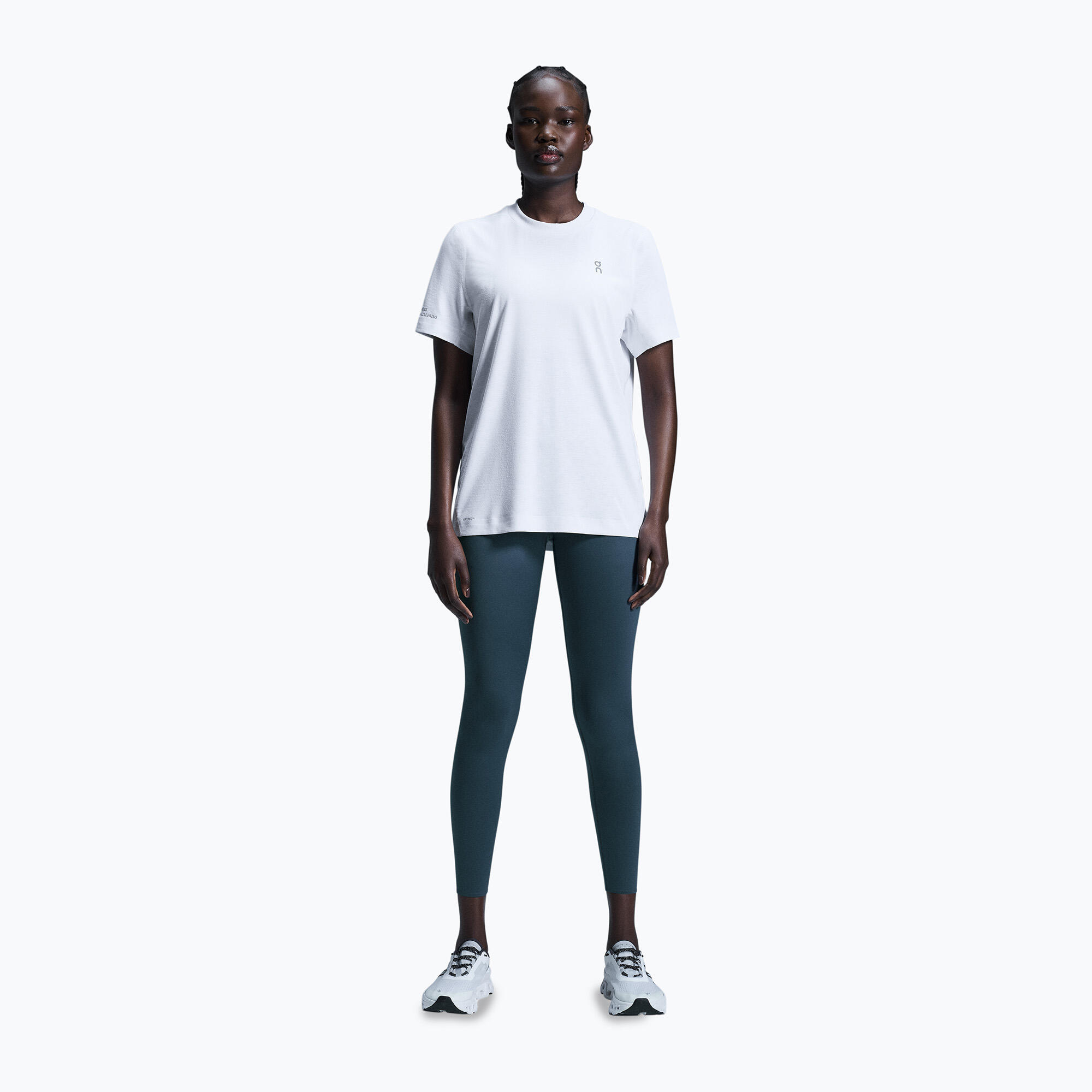 Camiseta de entrenamiento para mujer On Active-T blanca 2/7