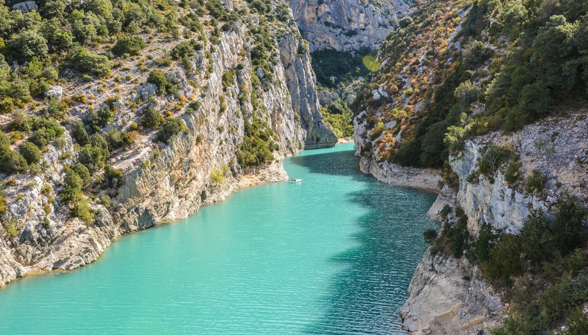 DECATHLON TRAVEL picture