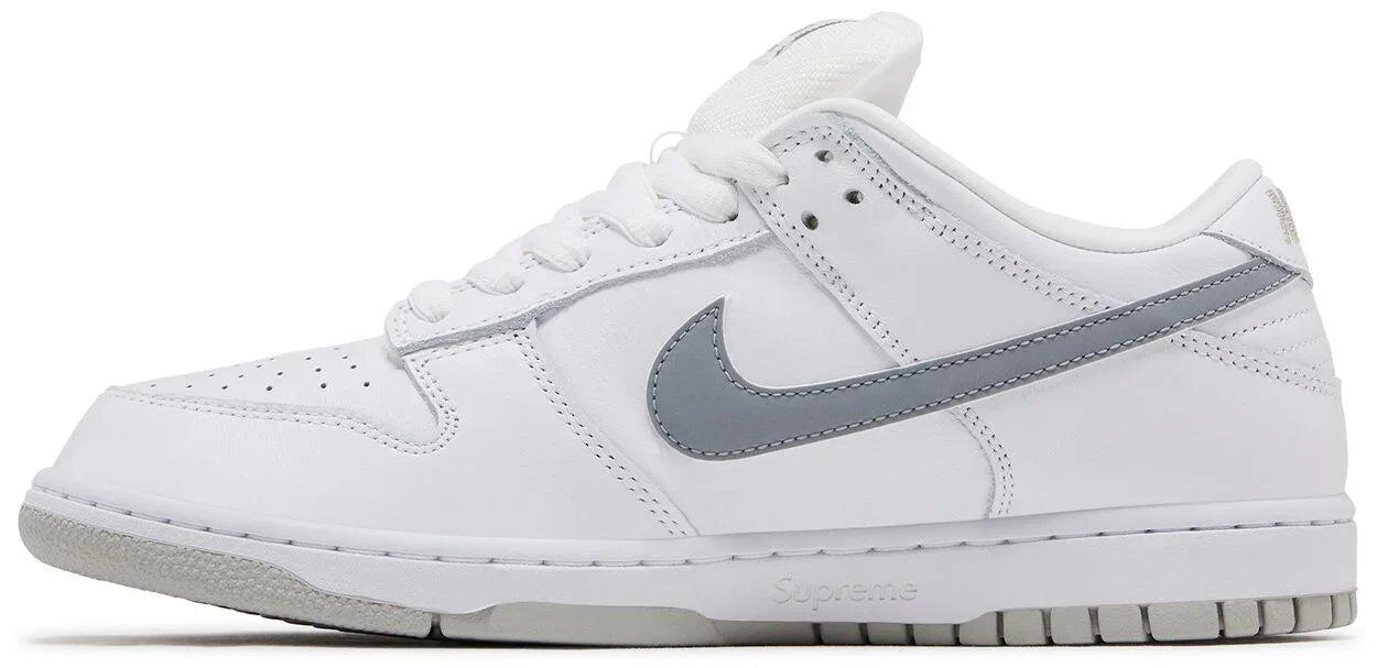 Nike SB Dunk Low Supreme 94 White Metallic Silver 2/5