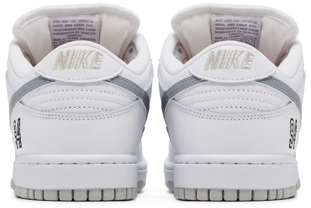 Nike SB Dunk Low Supreme 94 White Metallic Silver 4/5