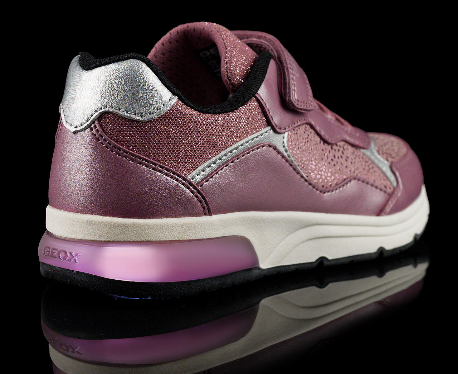 Buty dziecięce sportowe sneakersy dla dziewczynki na rzep świecące LED GEOX SPAC 3/7