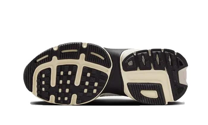 Nike V2K Run Summit White Metallic Silver Damen 3/3