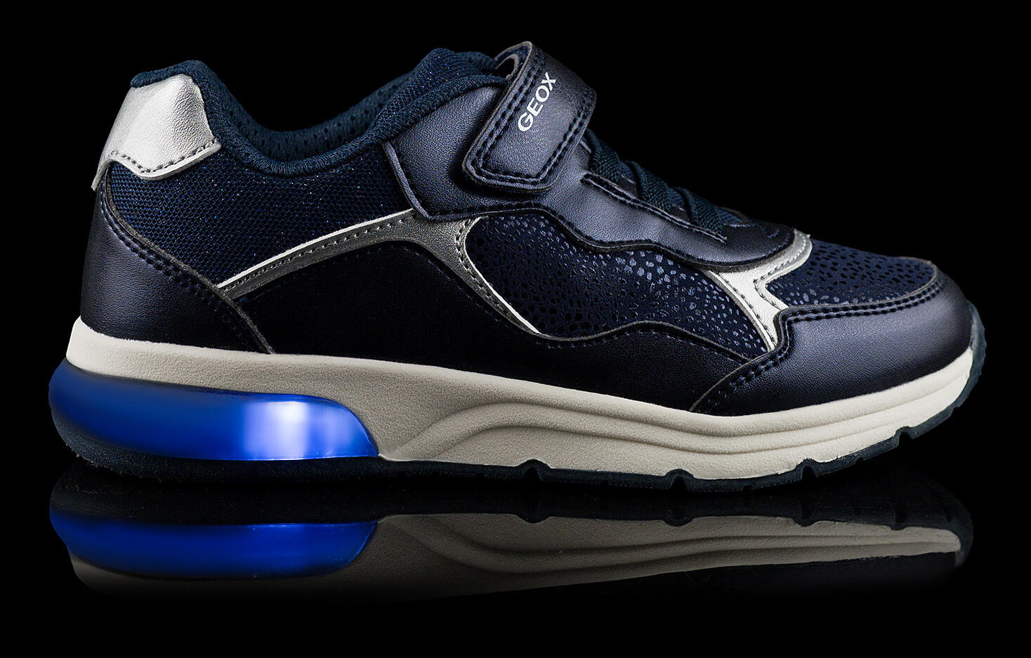 Buty dziecięce sportowe sneakersy dla dziewczynki na rzep świecące LED 2/7