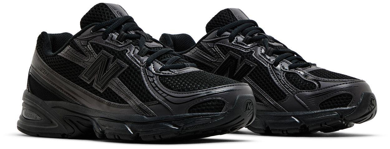 New Balance 740 Triple Black 5/5