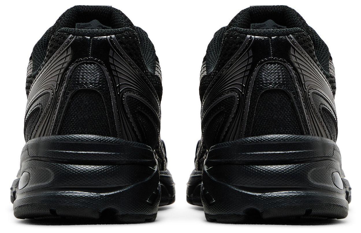 New Balance 740 Triple Black 4/5