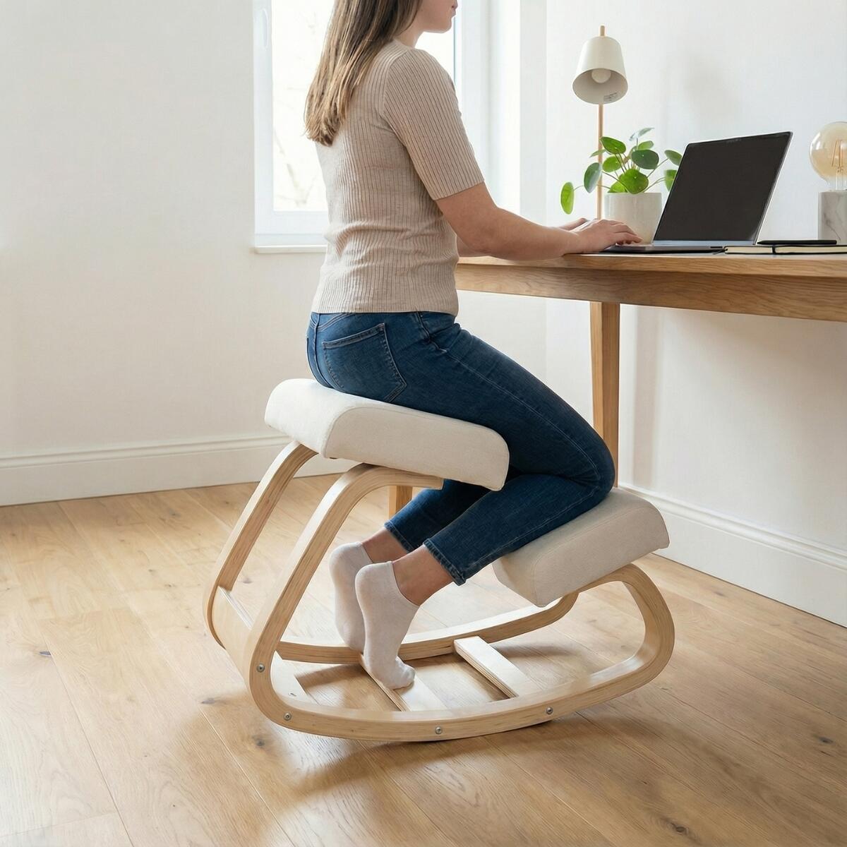 Chaise ergonomique à genoux Ergovia 3/4