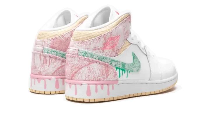 Air Jordan 1 Mid Paint Drip (GS) 3/4