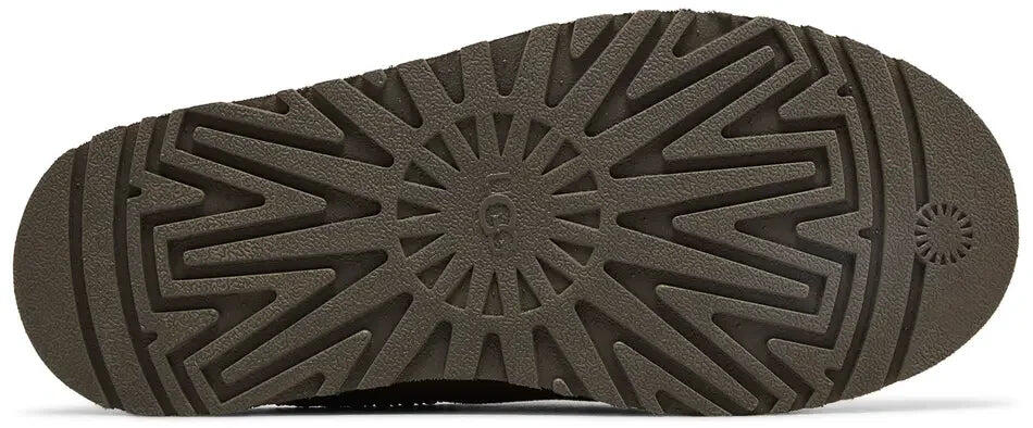 UGG Tazz Slipper Hickory (GS) 3/5