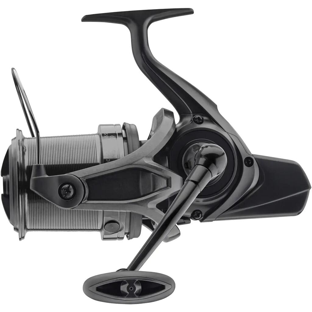 Мотовилка Daiwa 24 Crosscast 45SCW 5000C QD, 4 лагера, 300 m x 0.35 mm, 4.9:1