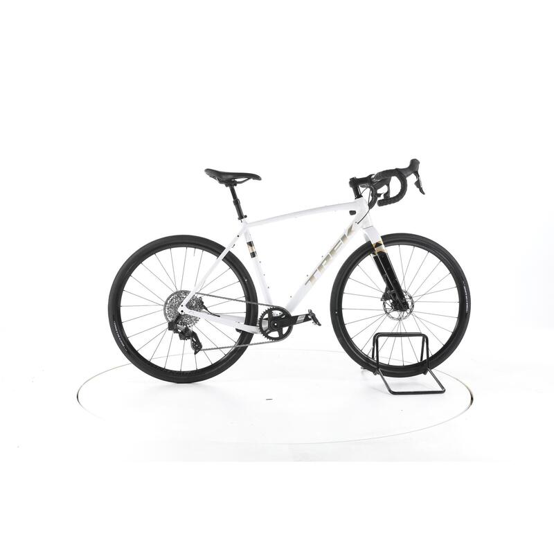 a1940887-47e9-40d7-b049-1b40b7ed9bcb_c4