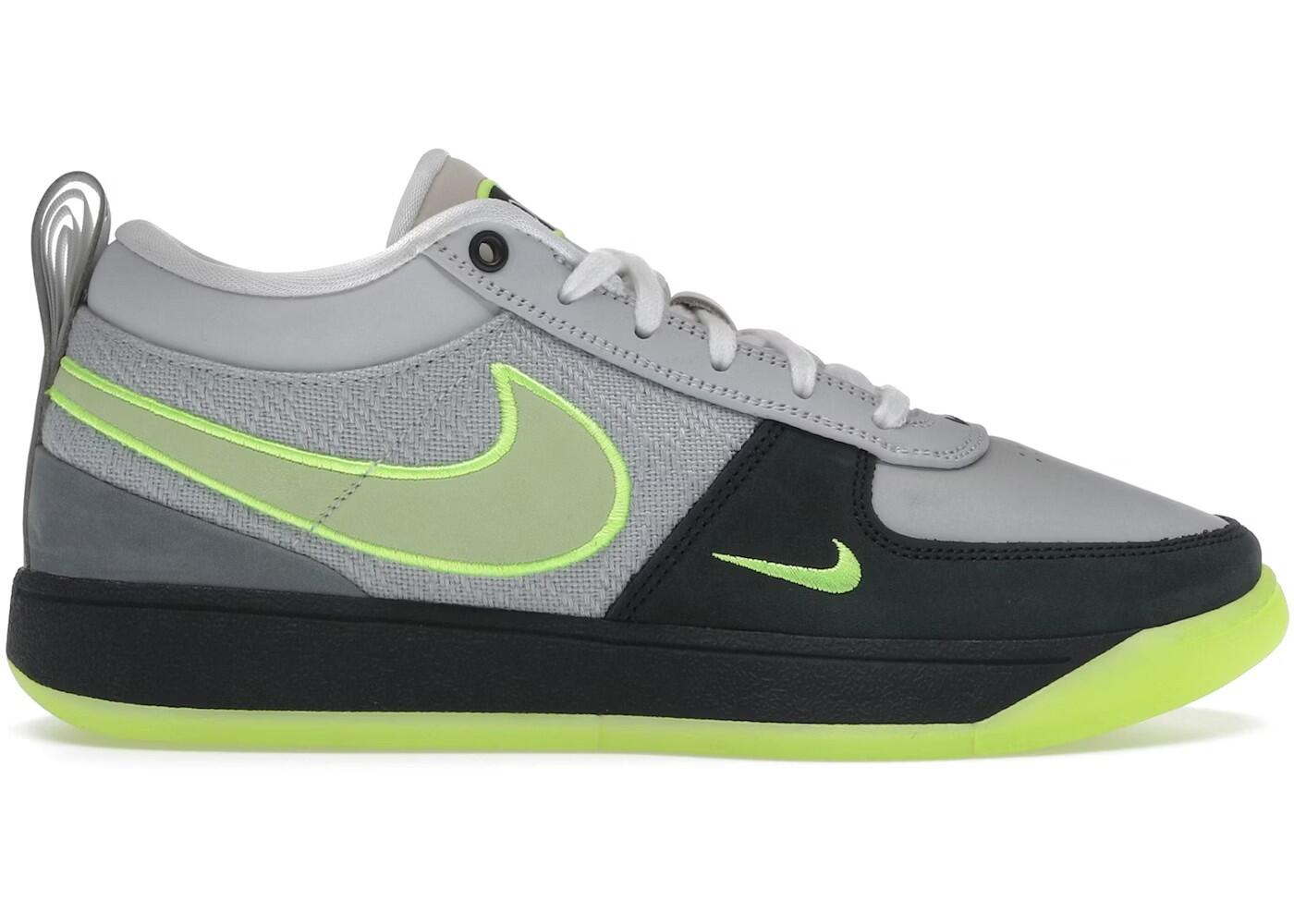 NIKE picture