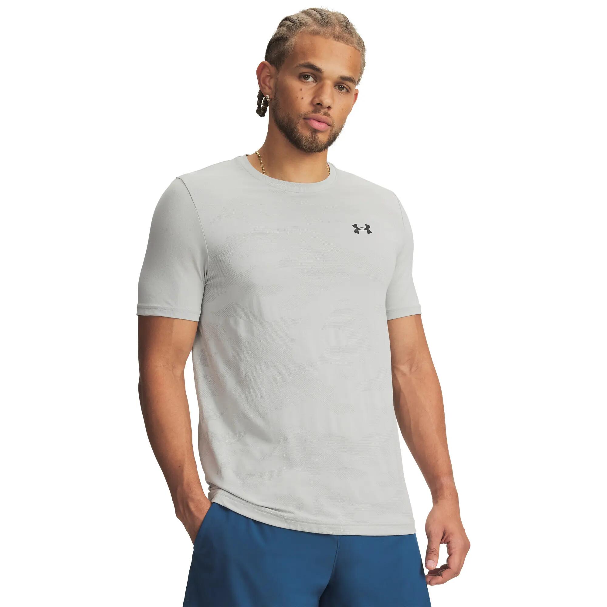 UNDER ARMOUR picture