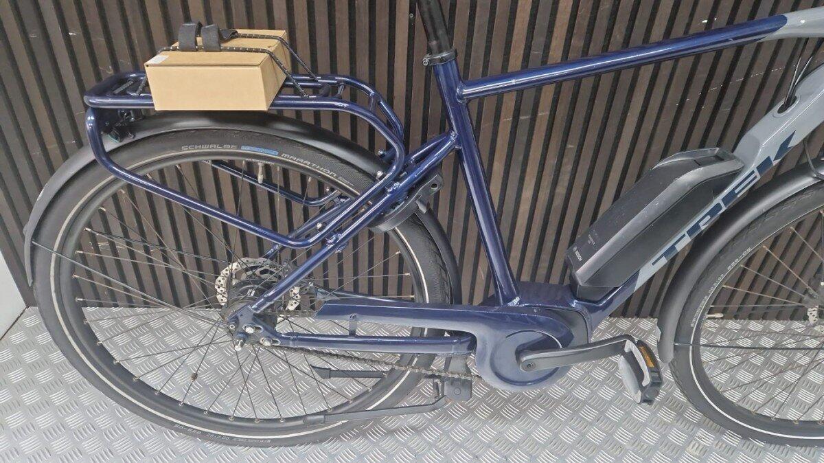 Trek e-stadsfiets 57 cm, 7v, blauw, gebruikt 3/3