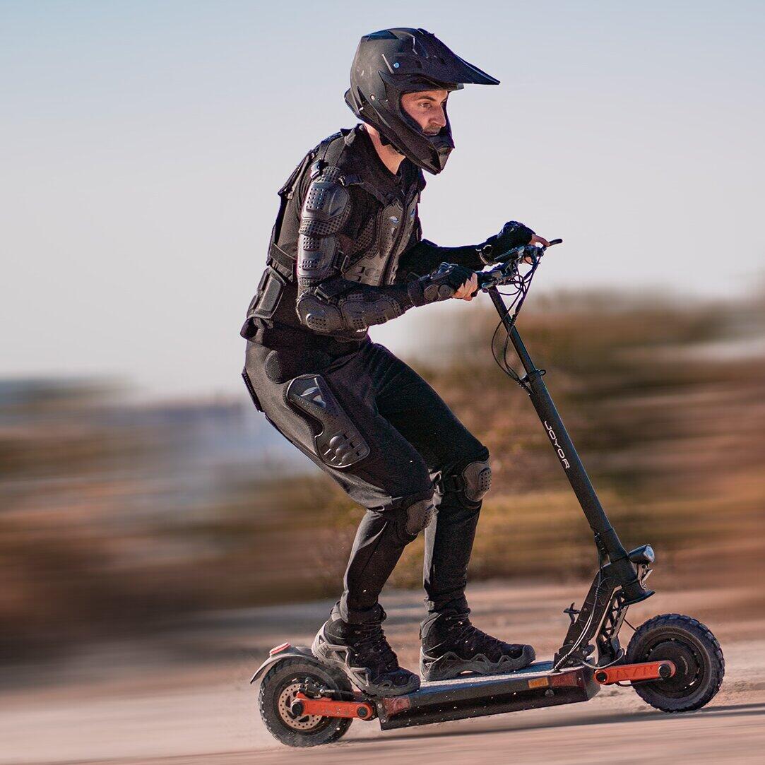 S8-S-Z Scooter elétrica dobrável Bateria 48V 26Ah Pneu 10" 6/7
