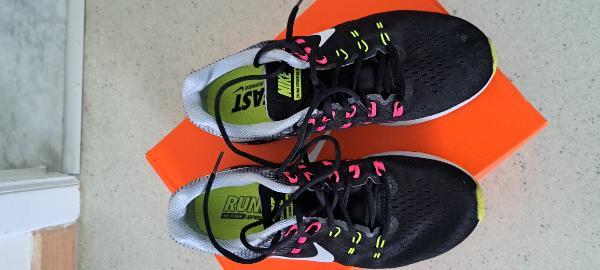NIKE picture