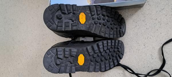Entre Particuliers - Chaussures de randonnée Meindl 3/5