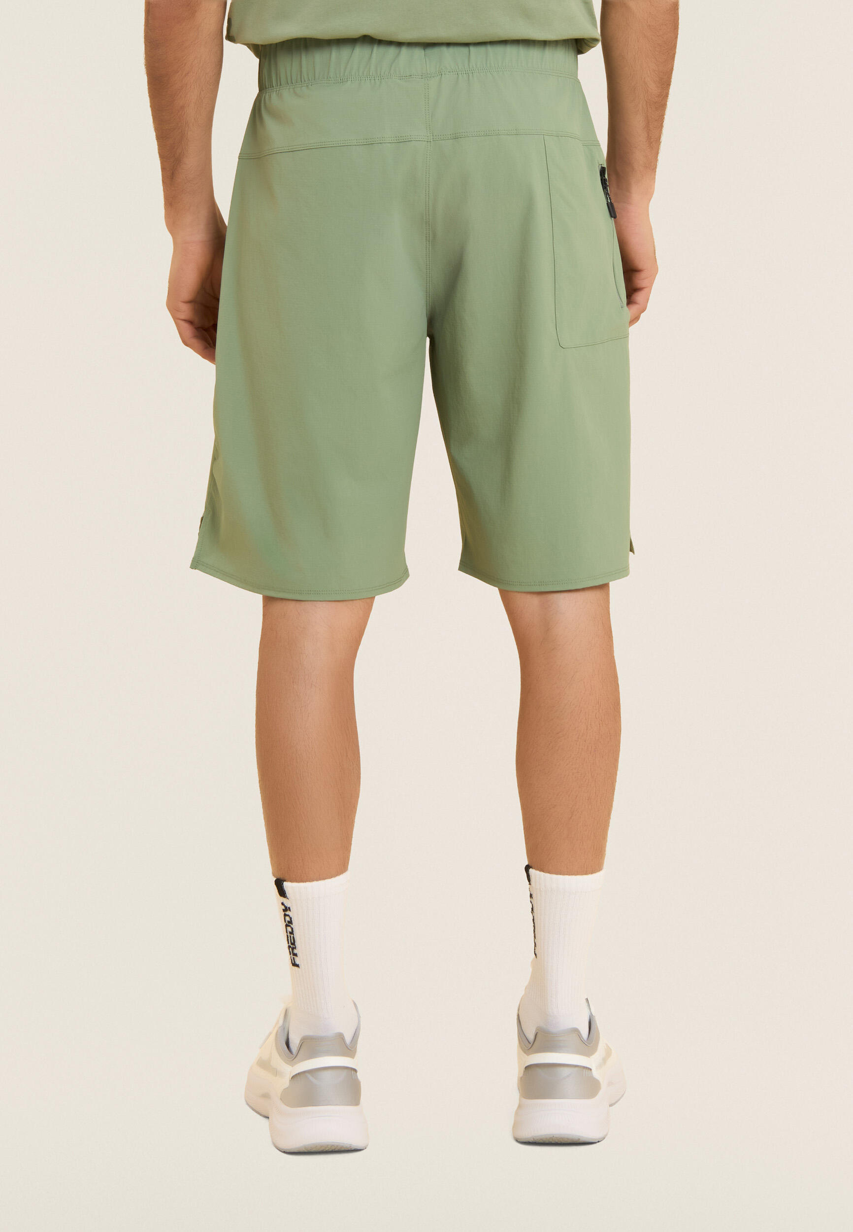 Bermuda à coupe classique en nylon ripstop avec poches zippées 3/4