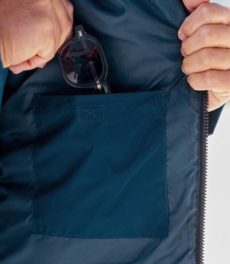 Zweifarbige wattierte Jacke mit Kapuze 5/7