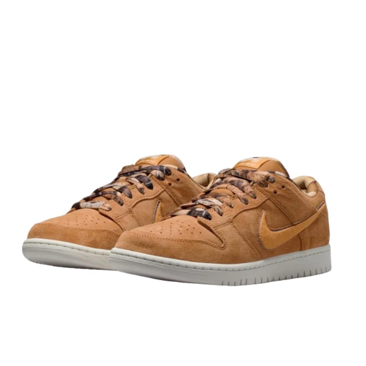 Chaussures  SB Dunk Low Pro NOTE Shop Manchester Brew and Biscuits 2/4